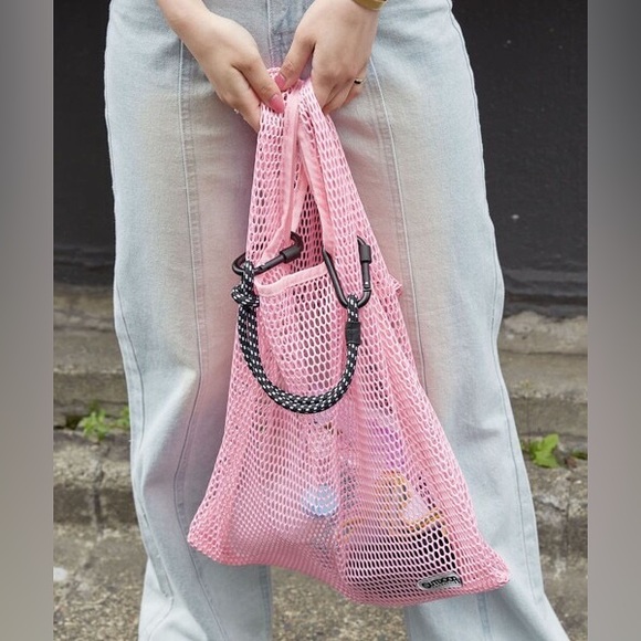 NWOT - JAPAN 🇯🇵 Trendy Summer tote bag shoulder bag from Outdoor Products - Picture 4 of 5